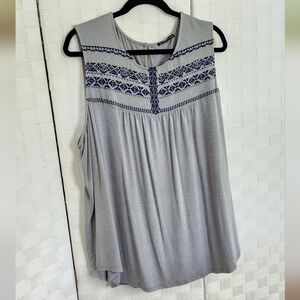 Plus Size 3X Adrianna Papell Gray and Navy Sleeveless Embroidered Blouse